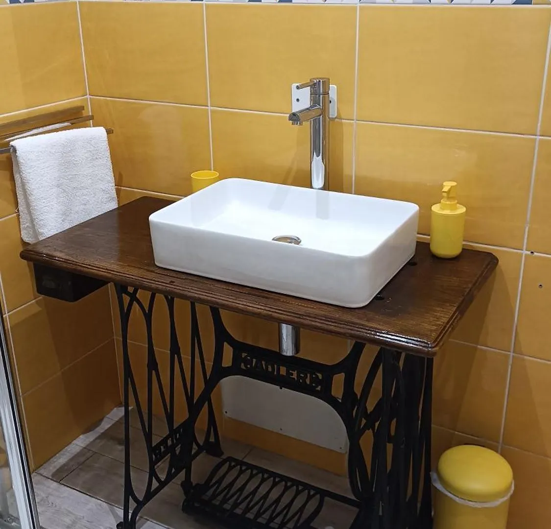 Lanzies Guesthouse Roma Affittacamere